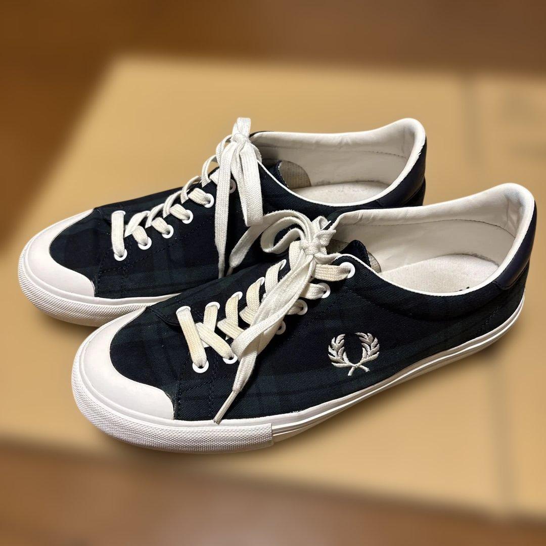 FRED PERRY ローカットスニーカー チェック柄 — image 2
