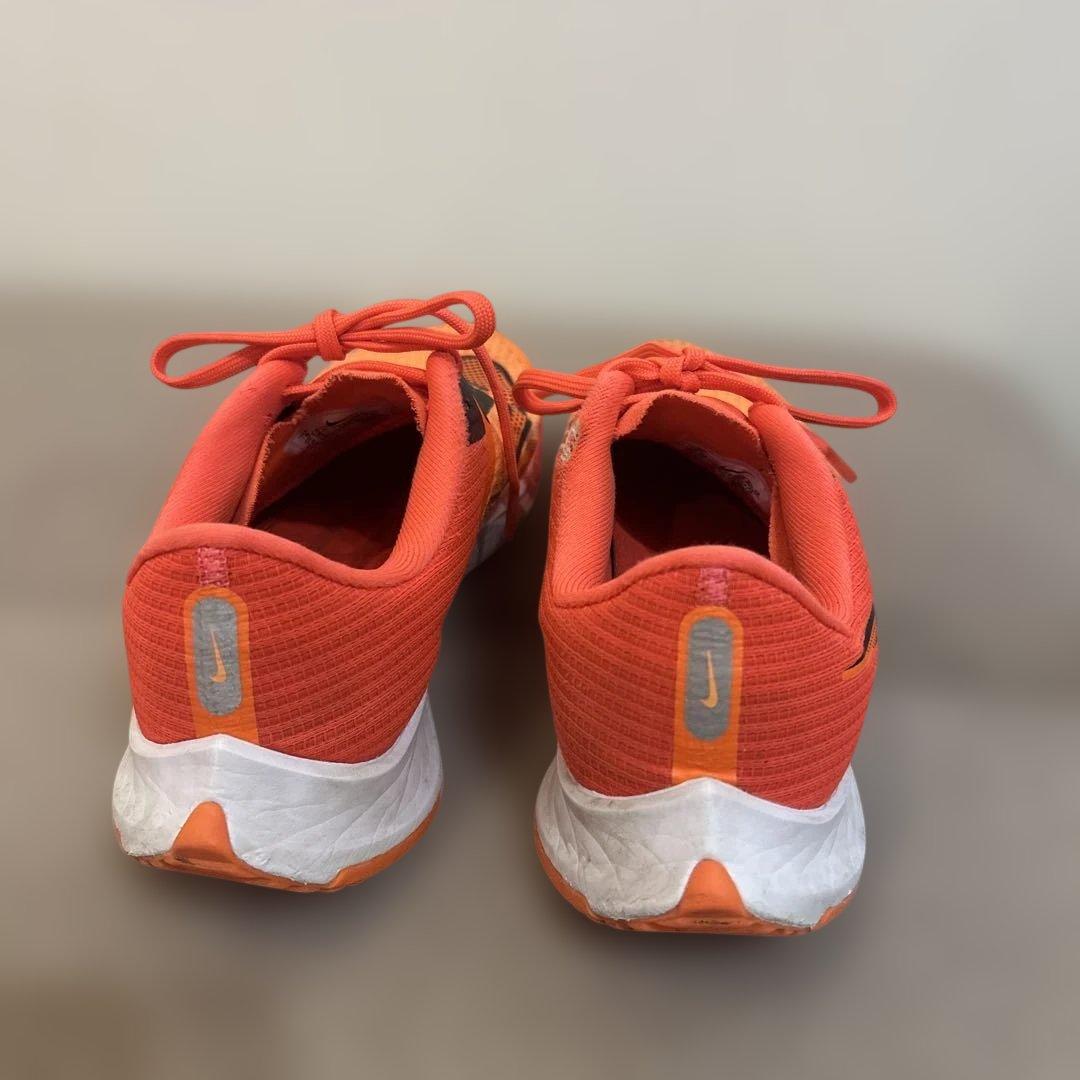 Nike ランニングシューズ オレンジ — image 3