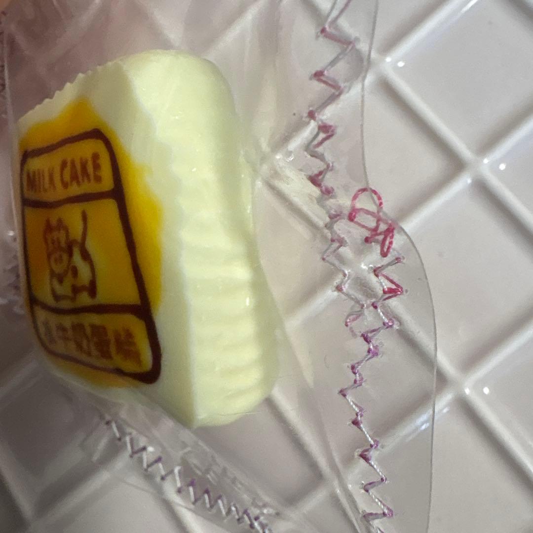 【すぐ発送】kikisquishy キキスクイーズ 牛ケーキ S スクイーズ — image 5