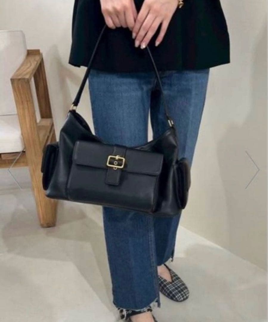 MilaOwen ポケット付きショルダーバッグ — image 2