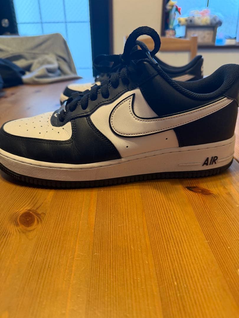 Nike Air Force 1 ブラック/ホワイト — image 2
