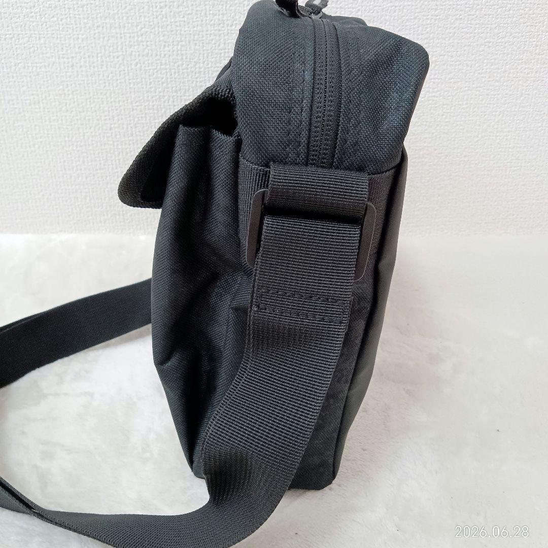【極美品】ダイワフィッシングバッグ ビックダイワマークショルダーバッグ ブラック — image 4