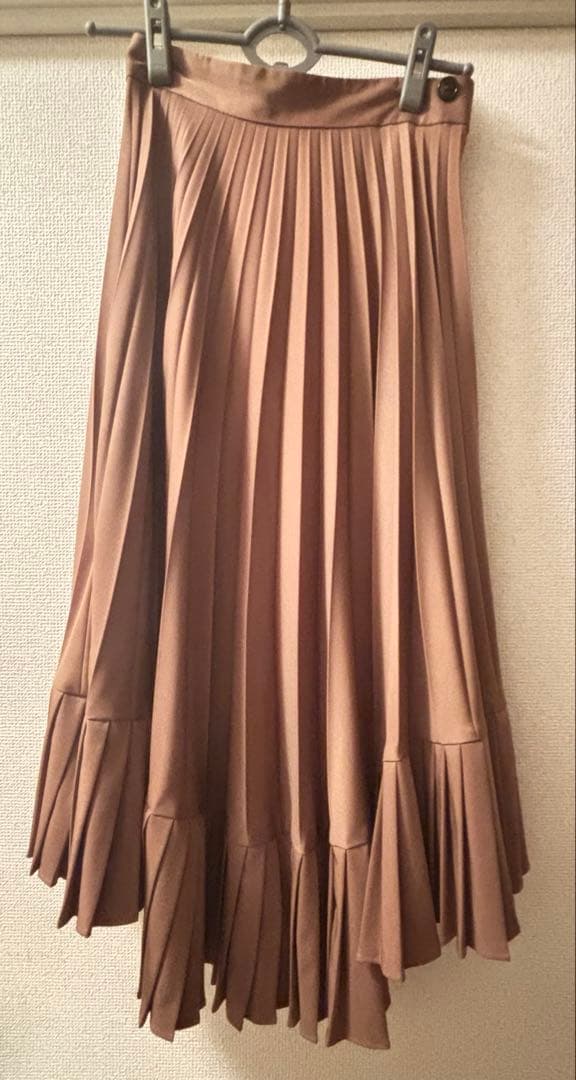 CLANE DOUBLE LAYER PLEATS SKIRT ベージュ — image 3