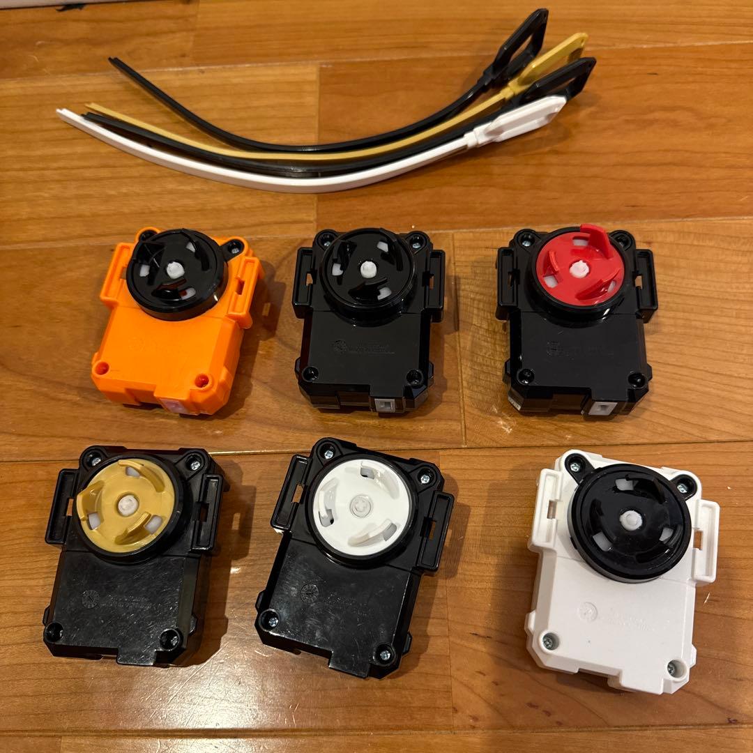ベイブレード　ランチャー　セット　新品あり — image 2
