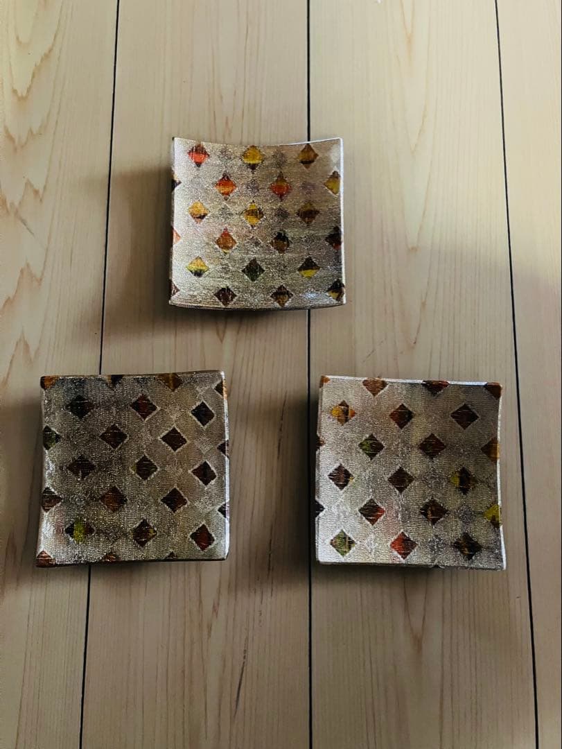 ダイヤモンドパターン皿3枚セット — image 3