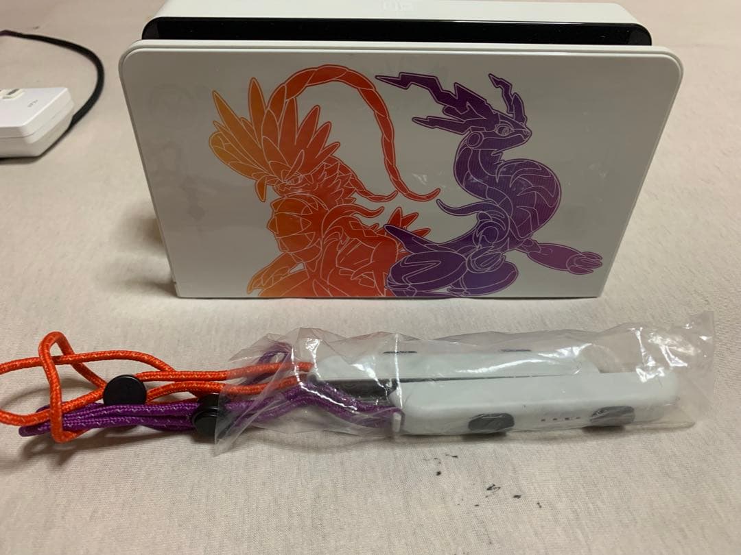 Nintendo Switch 有機ELモデル スカーレット・バイオレット — image 3