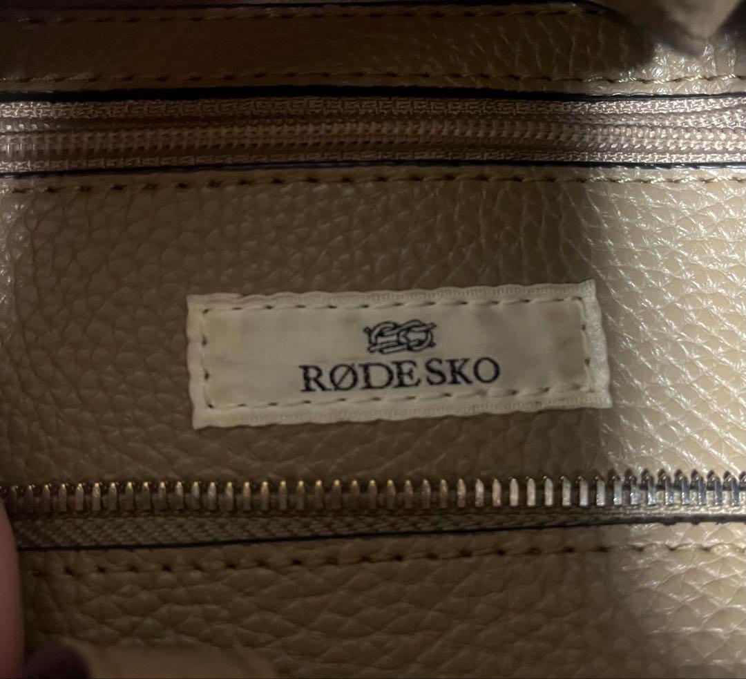 RODESKO ロデスコ トートバッグ グレージュ タッセル付き — image 5