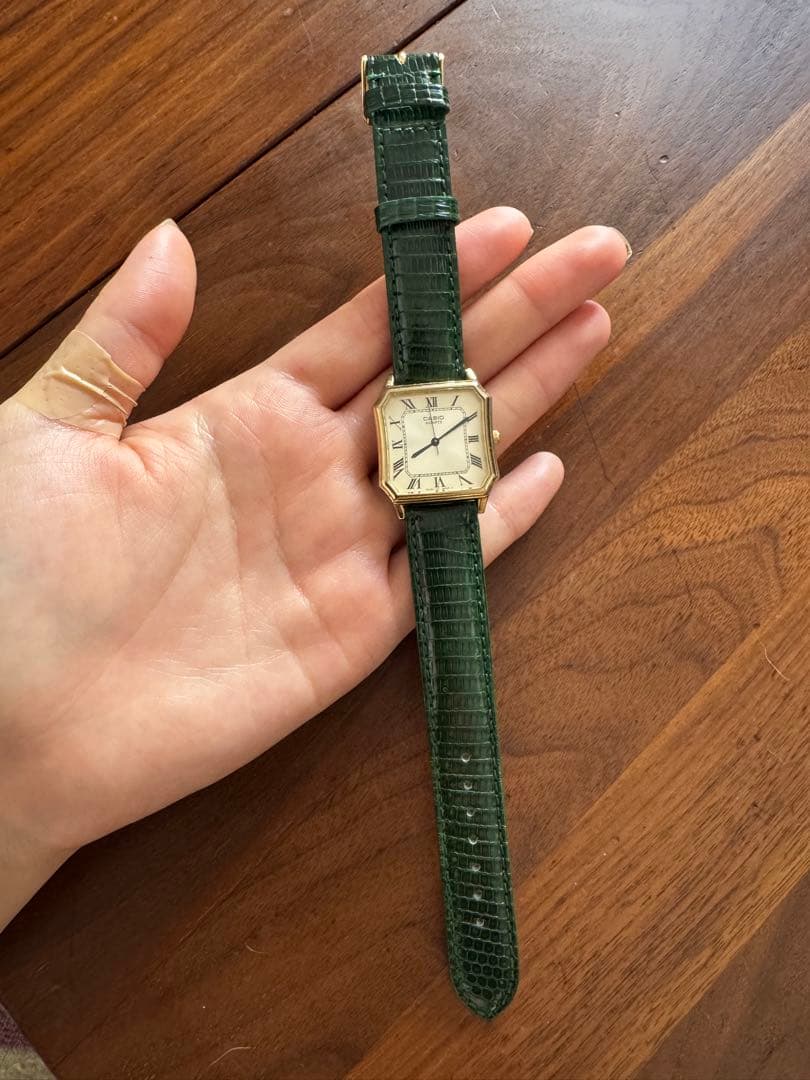 CASIO ヴィンテージ 腕時計 ローマ数字 八角形 クォーツ 稼働品 — image 3
