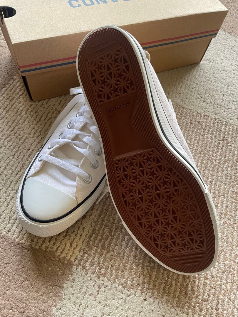 土日SALE！新品タグ付き！CONVERSE スニーカー ホワイト27.0センチ — image 3
