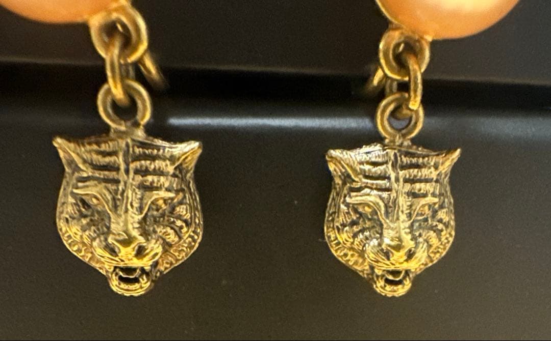GUCCI パール タイガー イヤリング — image 2