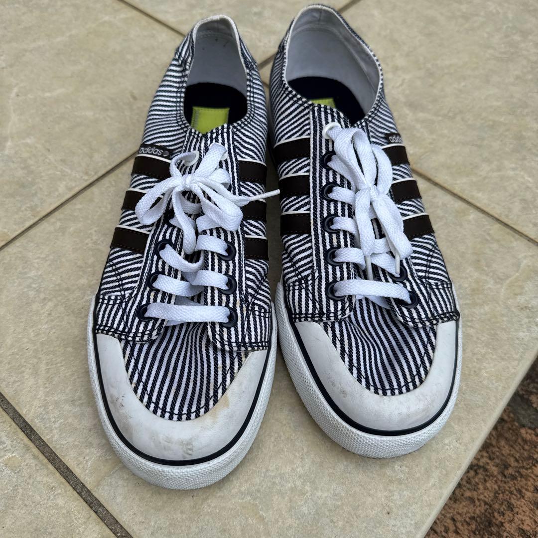 adidas ストライプ柄 ローカットスニーカー — image 2