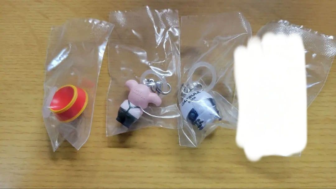 ドラゴンボール　めじるしアクセサリー3　孫悟飯の帽子、宇宙船、ウーロンセット — image 3