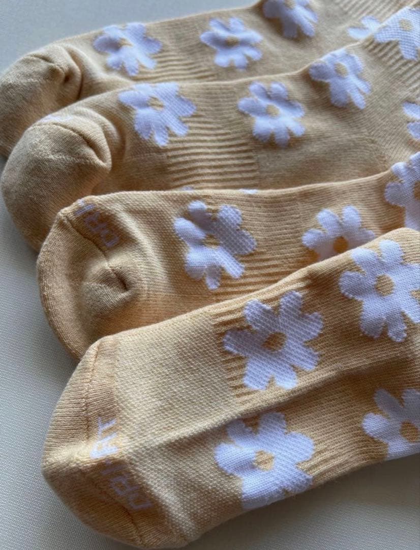 未使用 Nike ソックス　花柄 2足セット　約22～25cm — image 5