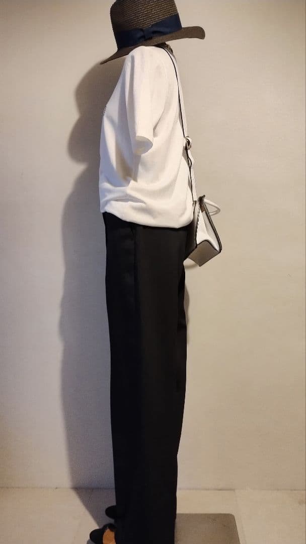 C7701 大人モノトーンTシャツコーデ — image 3