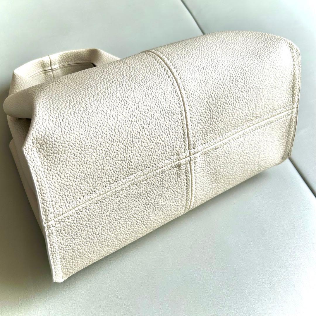 美品 VIS フロント金具 エアリーソフトバッグ アイボリー 軽量 自立 人気 — image 4