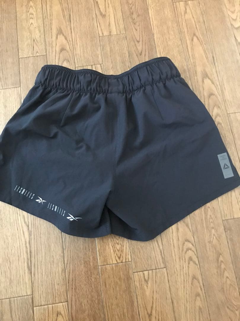 リーボック　ショートパンツ　Sサイズ① — image 2
