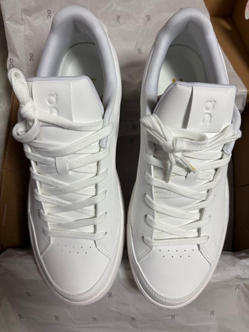 On THE ROGER Centre Court 27cm white 白 — image 4