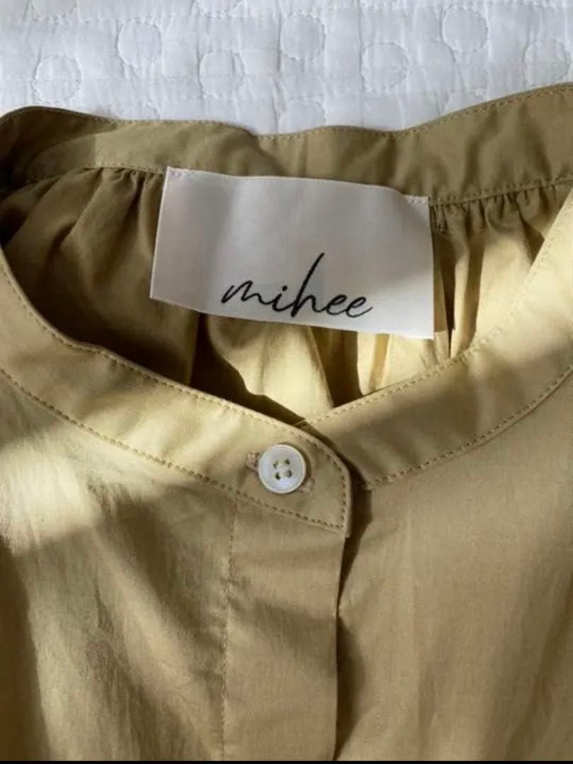 mihee Puff Sleeve Slit Shirt — image 4