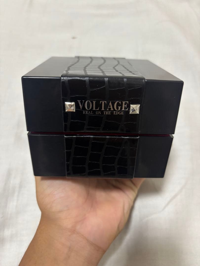 VOLTAGE ヴォルテージ SENTINEL 9 レッド 腕時計専用ケース付き — image 3