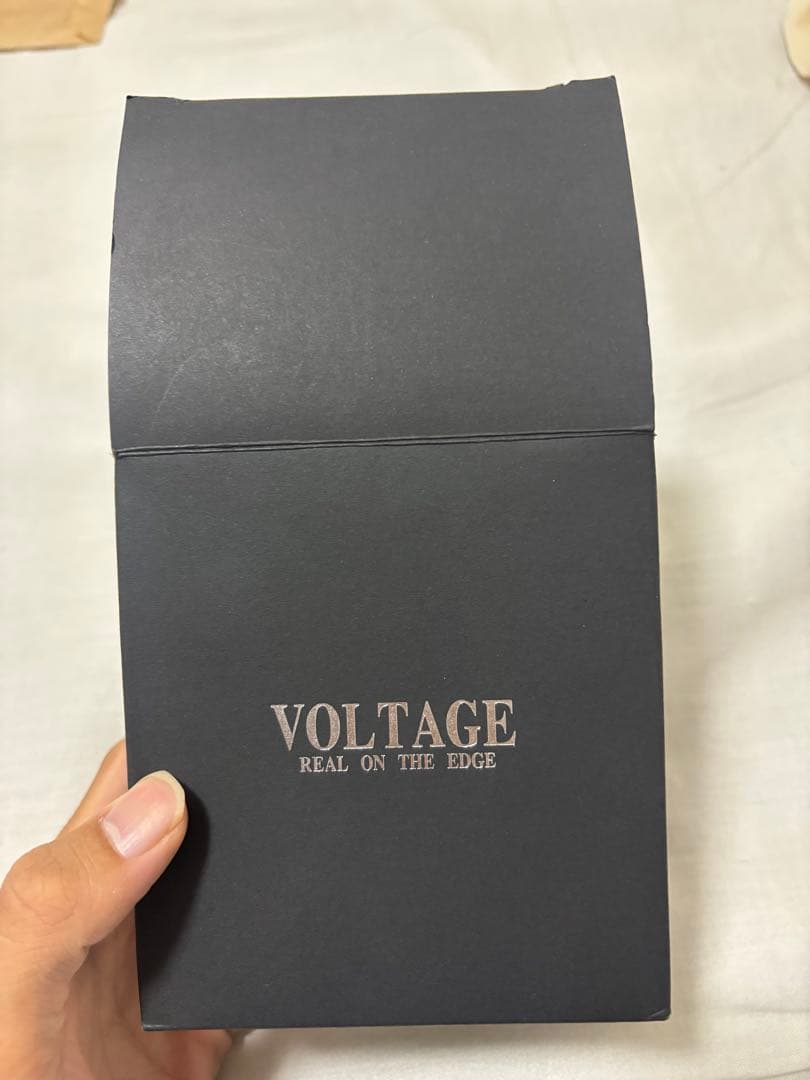 VOLTAGE ヴォルテージ SENTINEL 9 レッド 腕時計専用ケース付き — image 4