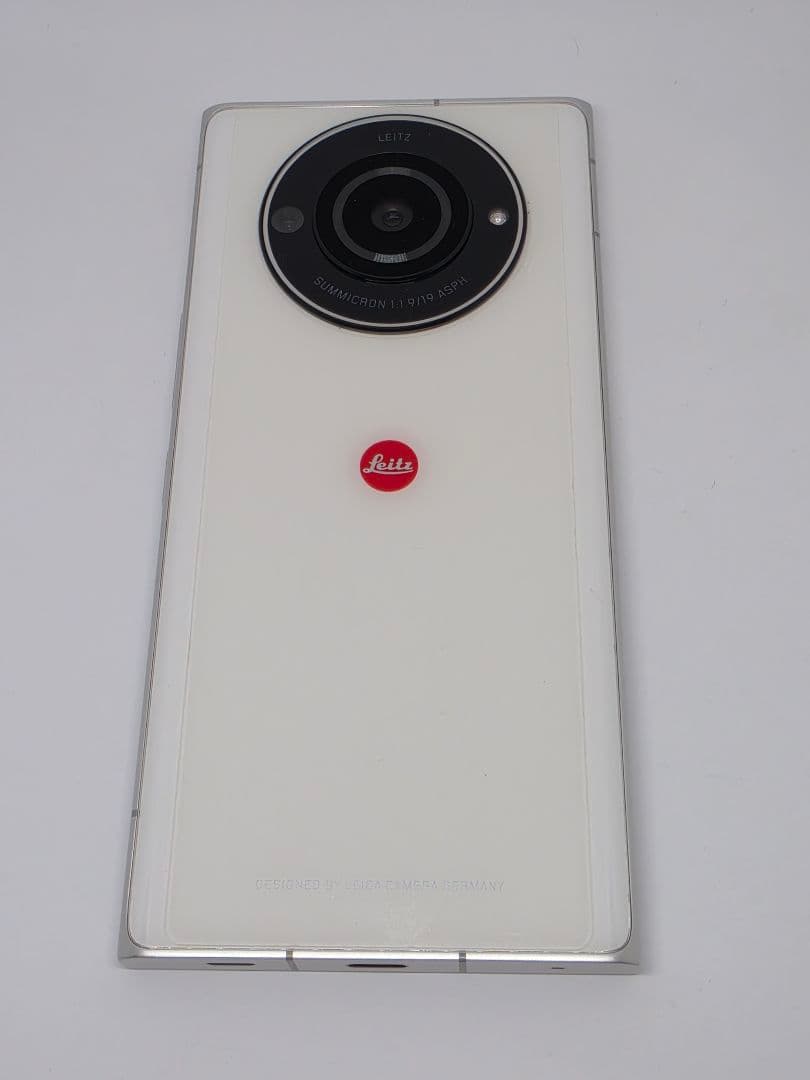Leitz Phone 2 本体 専用ケース・レンズキャップ付き — image 3