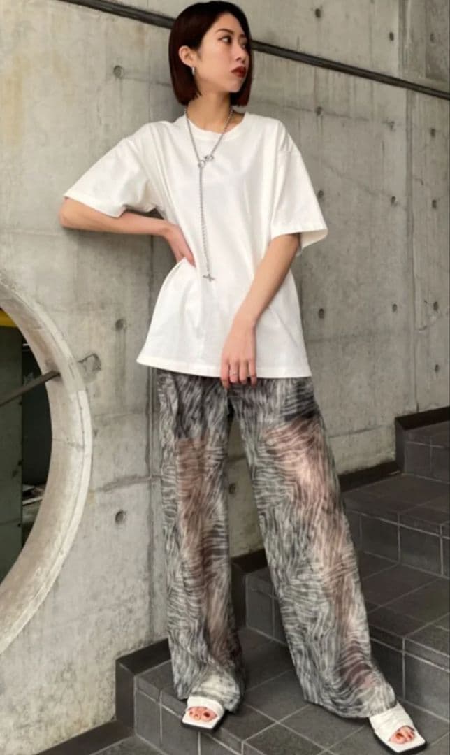 EMODA エモダ エアリールーズパンツ ゼブラ柄 — image 2