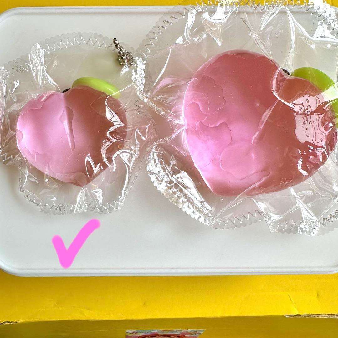 クリアモモスクイーズ　新品　キーホルダー — image 2