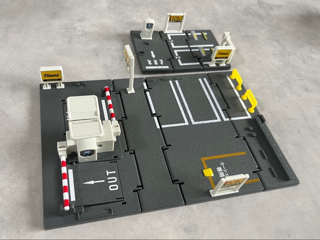 トミカ まちやどうろいっぱい トミカタウンセット　（信号機 洗車機 タイムズ） — image 3