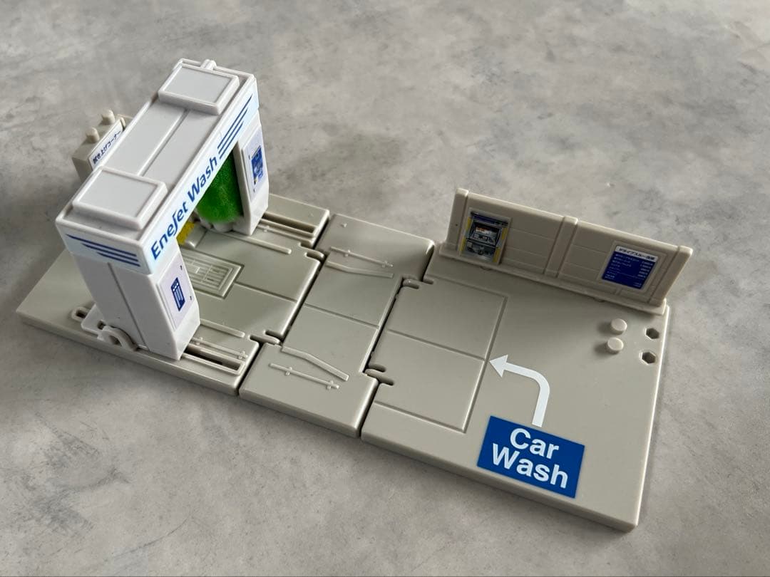 トミカ まちやどうろいっぱい トミカタウンセット　（信号機 洗車機 タイムズ） — image 4
