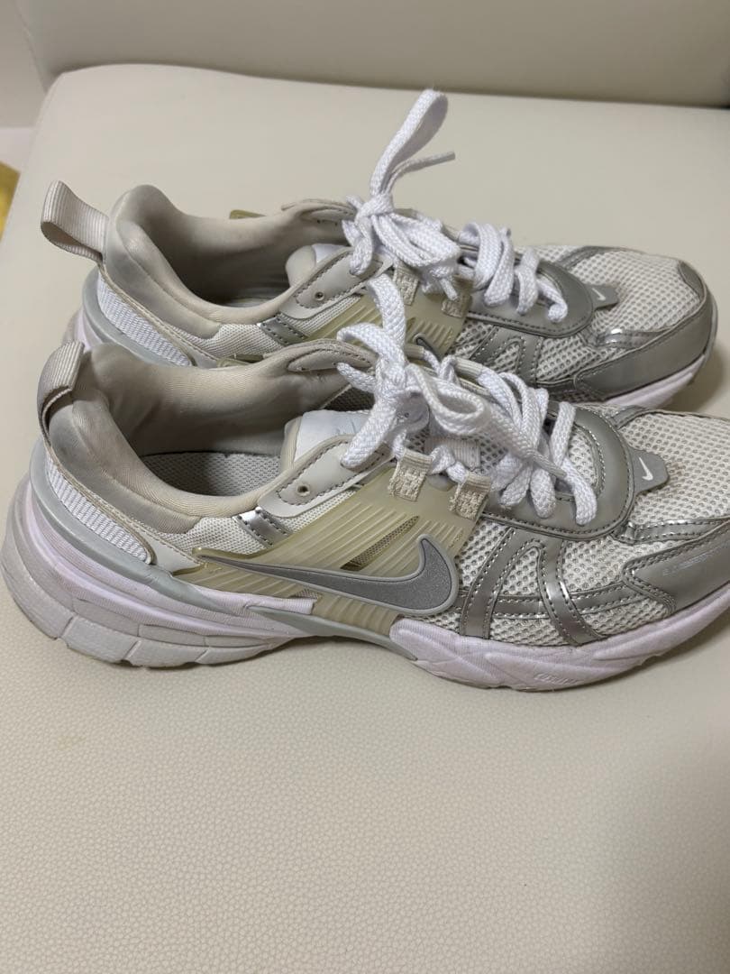 NIKE スニーカー　26.5 — image 2
