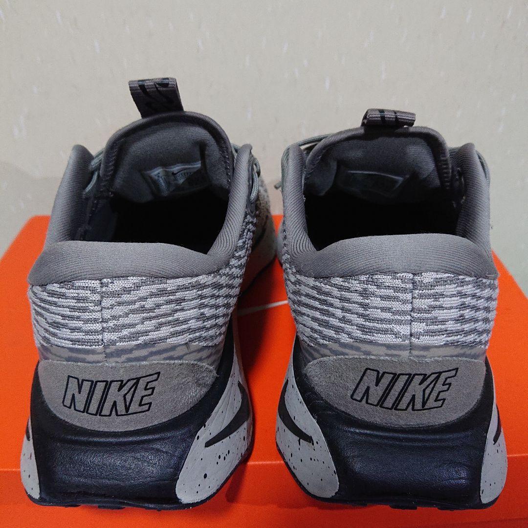 Nike モティバ　グレー スニーカー — image 4