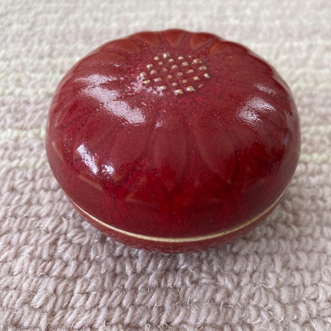 赤釉 菊花文 香合 茶道具 — image 5