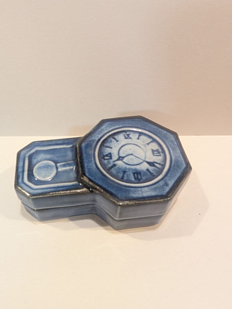 【値下げしました！】時計型 香合 陶器製 — image 2