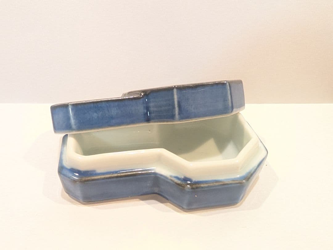 【値下げしました！】時計型 香合 陶器製 — image 4