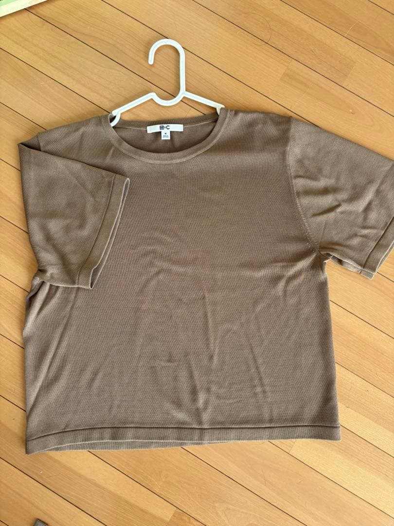 ほぼ新品　大人気商品　ボクシーニットT 　Mサイズ　ベージュ — image 5