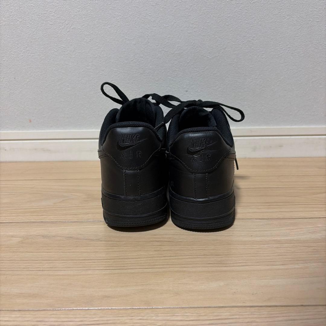 【美品】Nike Air Force 1 ブラック27.5cm — image 4