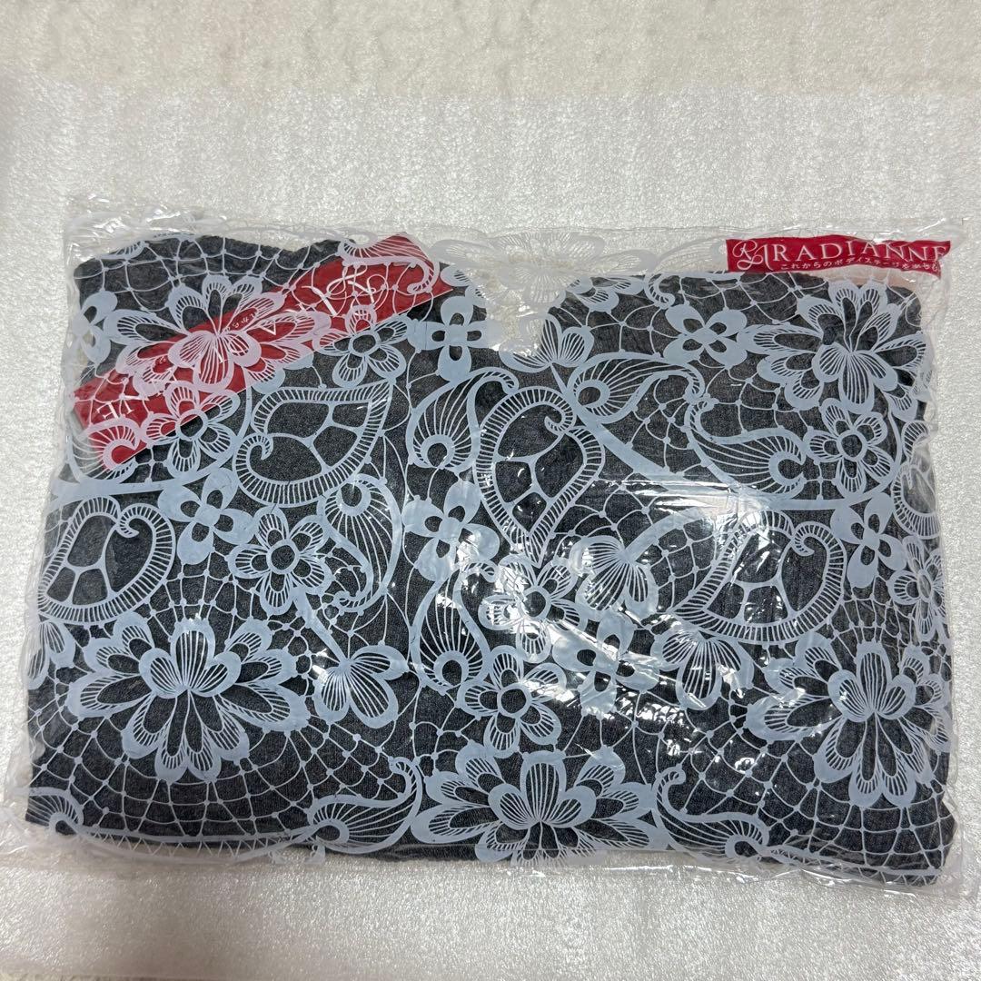 【新品】ラディアンヌ オールインワンブラトップ リブタンク XL ダークグレー — image 5