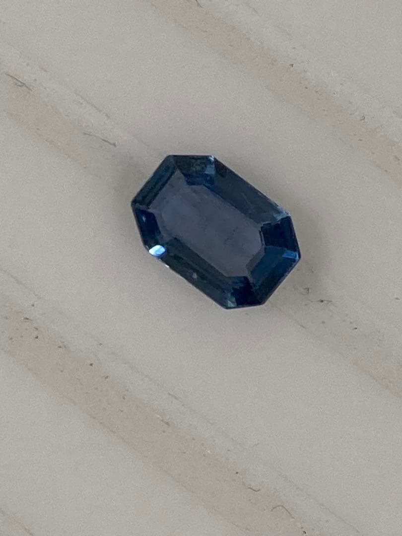 サファイアオクタゴンカットルース — image 2