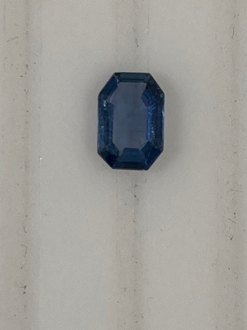 サファイアオクタゴンカットルース — image 3