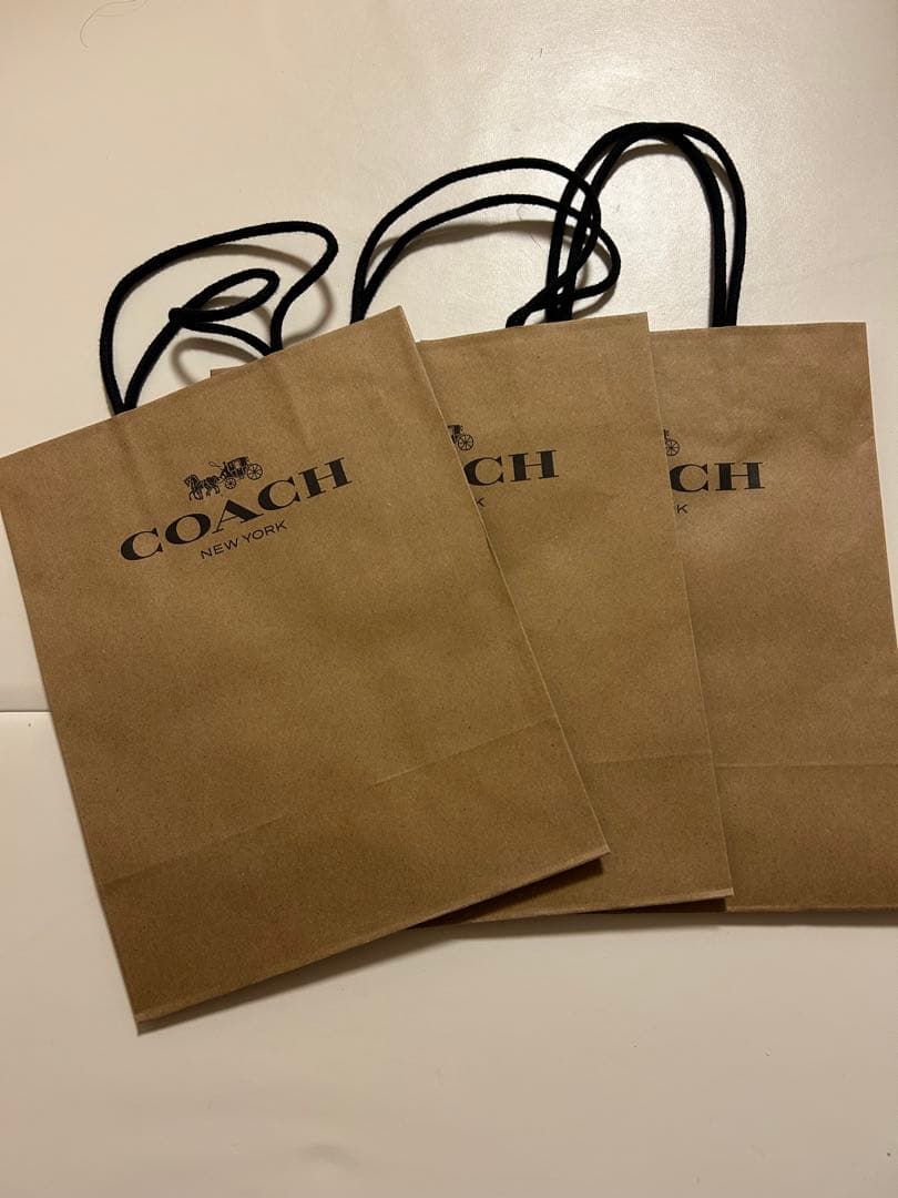 COACH 巾着袋、ショップ袋 セット売り — image 2