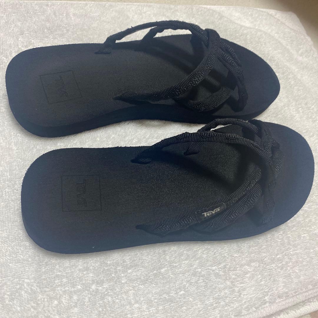 【出品6/25まで】Teva サンダル Olowahu ブラック — image 2