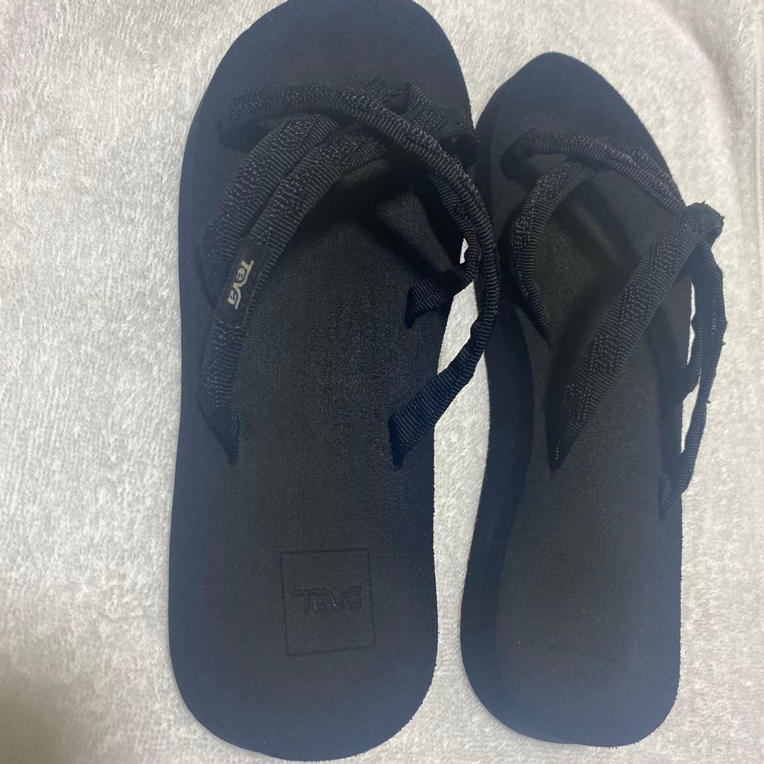 【出品6/25まで】Teva サンダル Olowahu ブラック — image 3