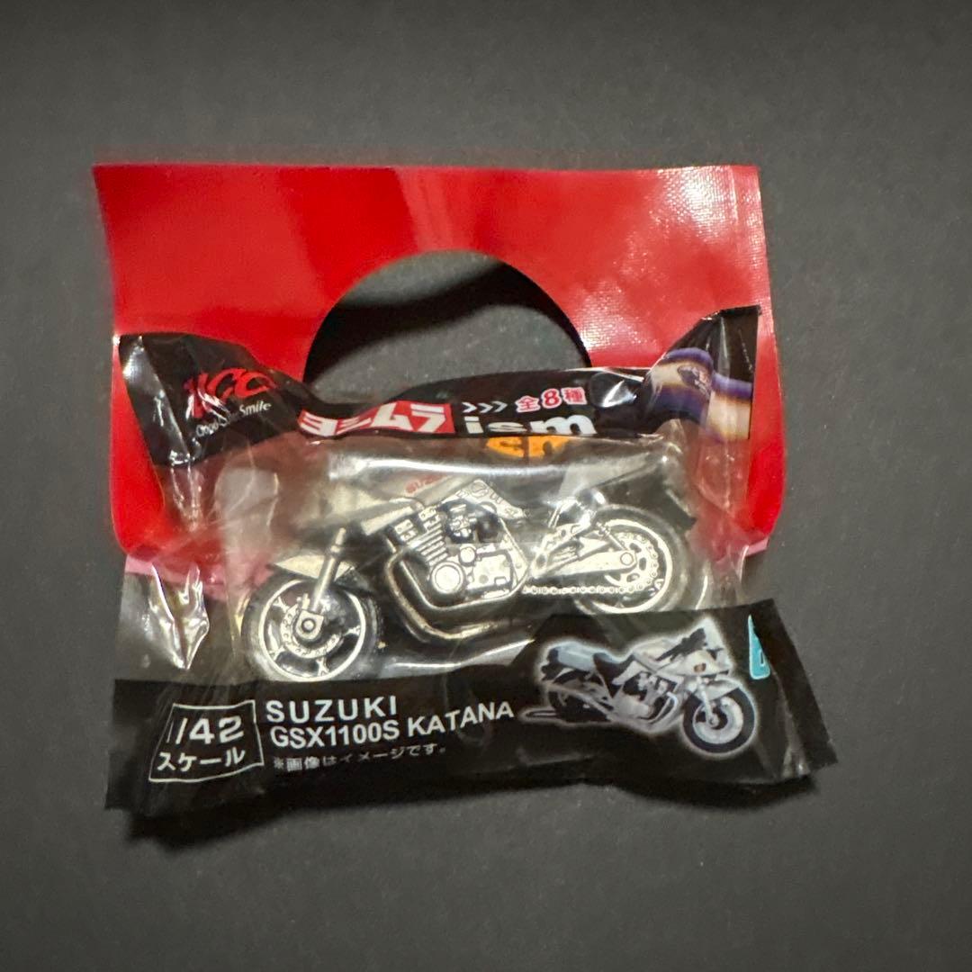 UCC ヨシムラism 1/42 バイク 8個セット — image 3
