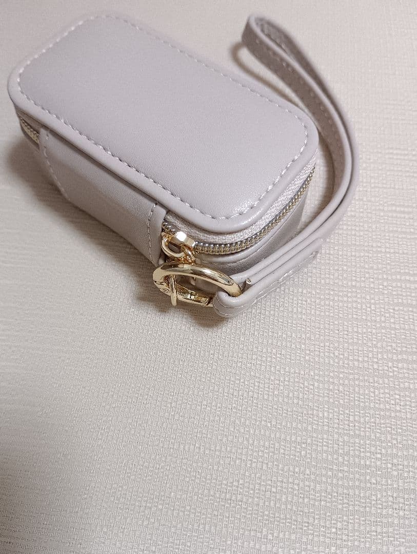 4℃　ヨンドシー　ジュエリーポーチ　ベージュ　新品未使用 — image 3