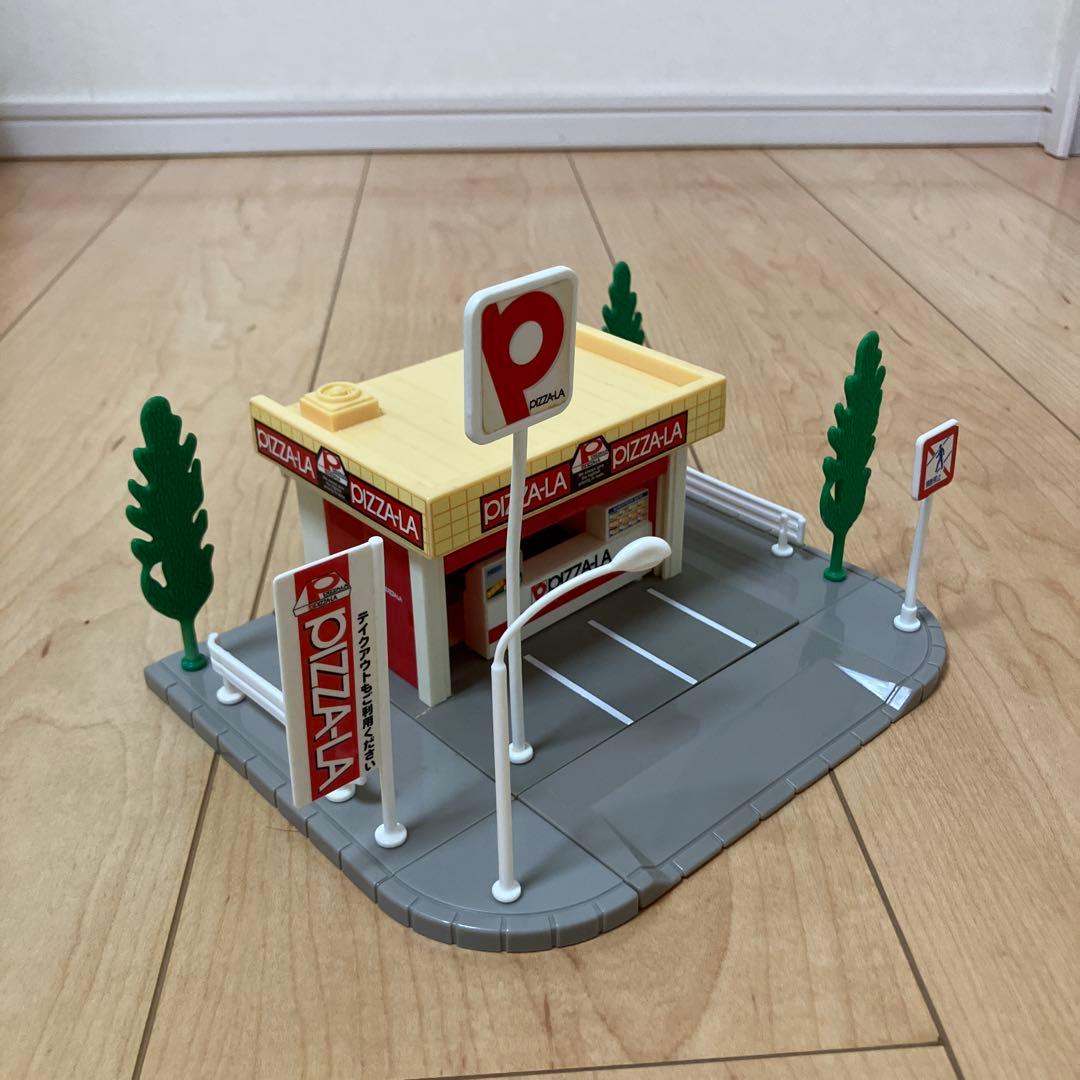 トミカタウン ピザーラ 旧トミカタウン — image 2