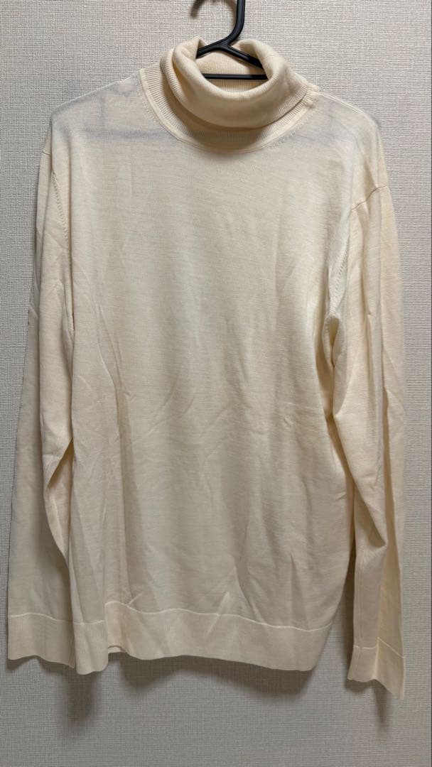 UNIQLO タートルネック ニット オフホワイト — image 2