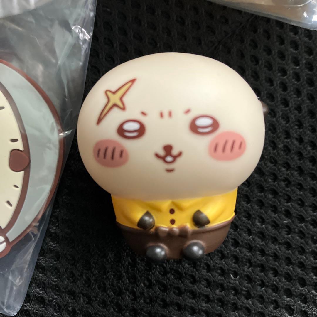 ちいかわ　ラッコ　キーホルダーフィギュア　ポーチ — image 4
