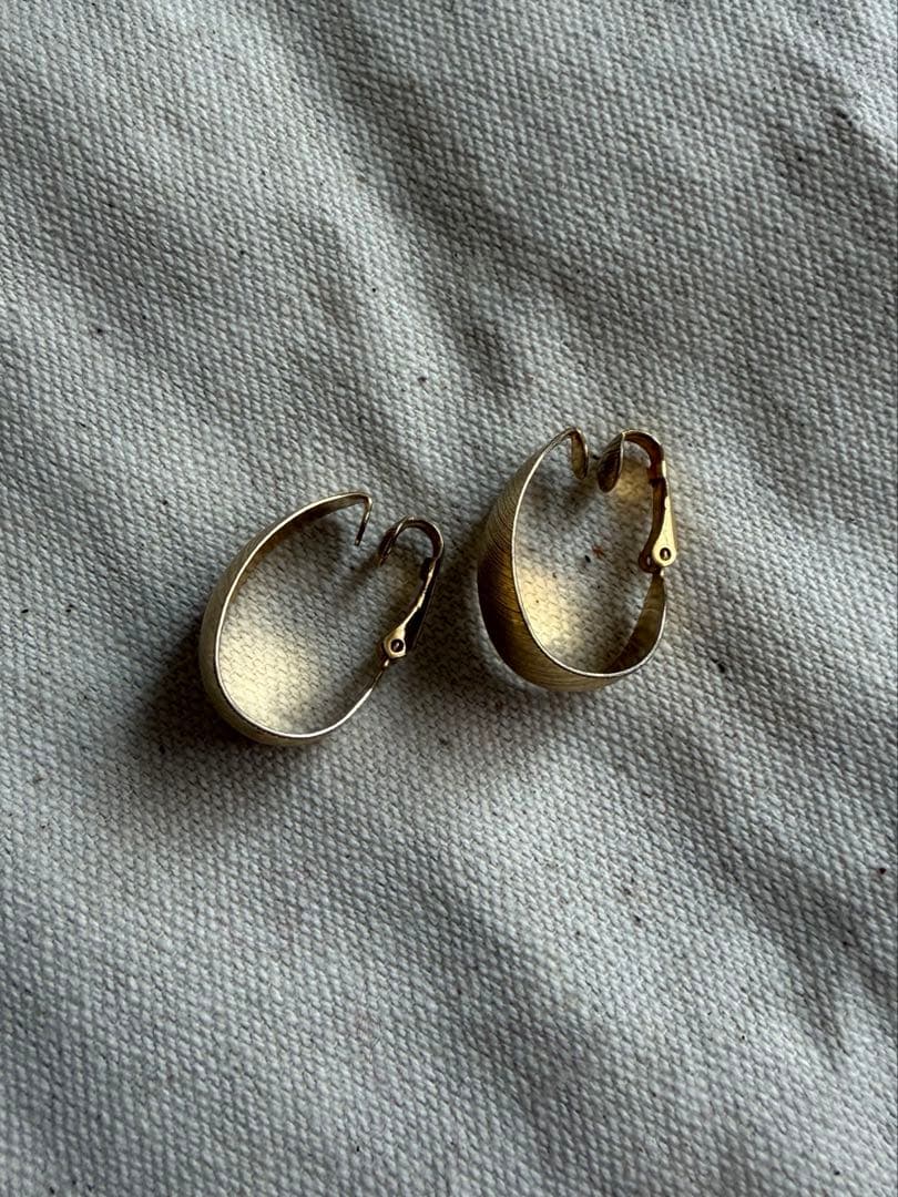 ビンテージ　vintage イヤリング　ゴールド　イヤリング — image 2