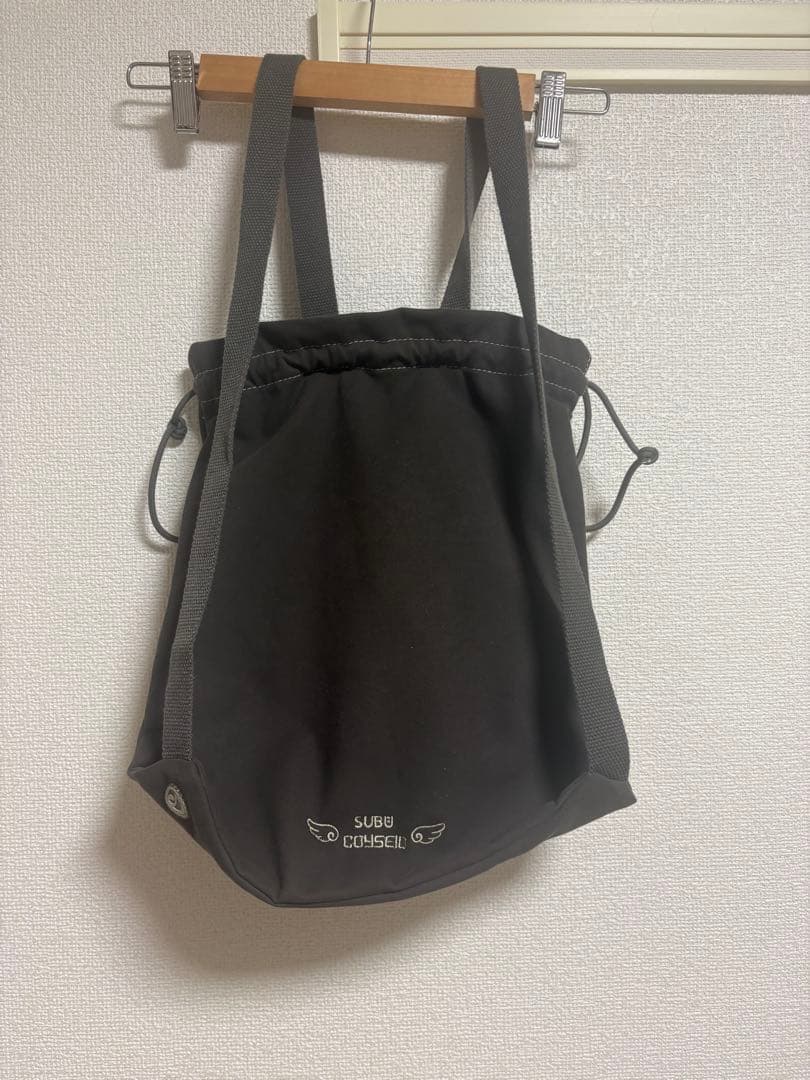 COYSEIO×SUBU 羽の刺繍 グレー ナップサック — image 3