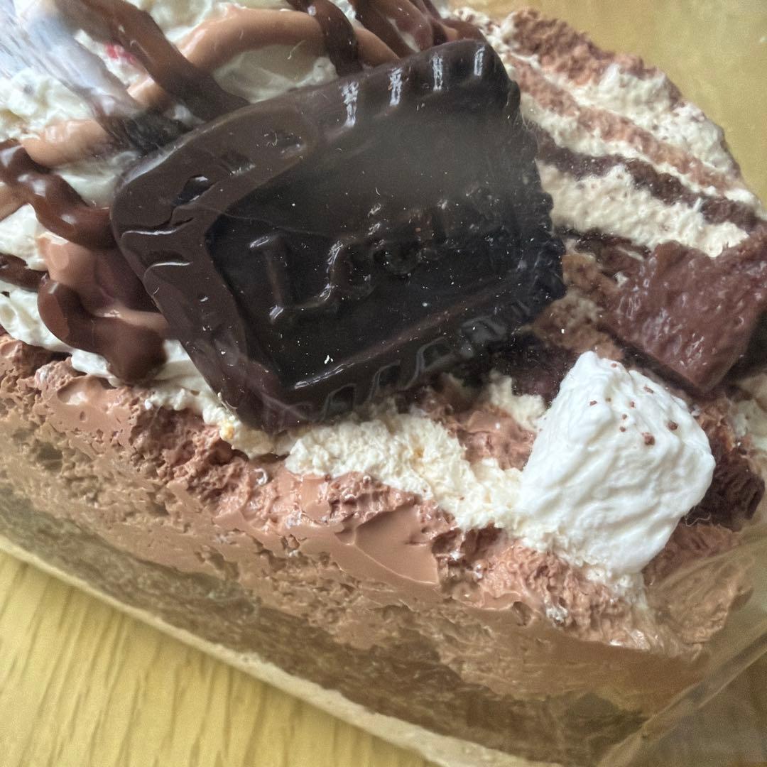 Acha Studio 三層トースト チョコ ロータス スクイーズ — image 4